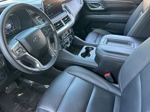 Used 2023 Chevrolet Tahoe Z71 w/ Z71 Off-Road Package AWD/4WD image 4