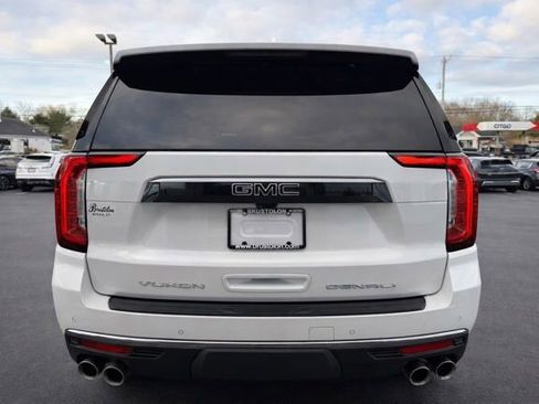 Used 2023 GMC Yukon Denali Ultimate AWD/4WD image 10