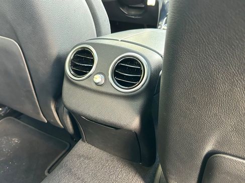 Used 2016 Mercedes-Benz C 300 4MATIC Sedan image 38