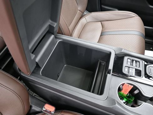 Used 2025 Honda Pilot Elite image 43