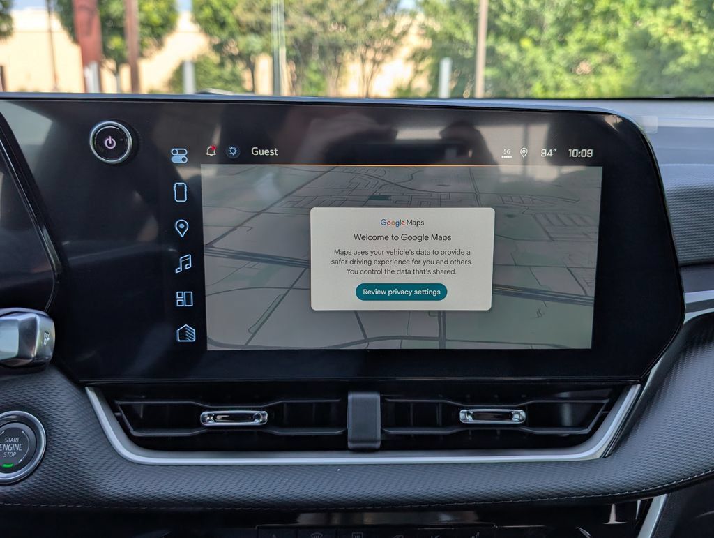New 2027 Chevrolet Equinox LT w/ Safety and Technology Package FWD image 19
