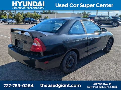 Used 2002 Mitsubishi Mirage DE FWD image 2
