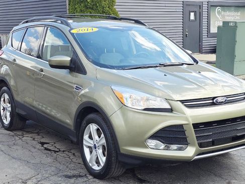 Used 2014 Ford Escape SE w/ Equipment Group 201A AWD/4WD image 8