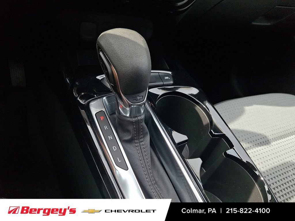 Certified 2024 Chevrolet Trax LT FWD image 17