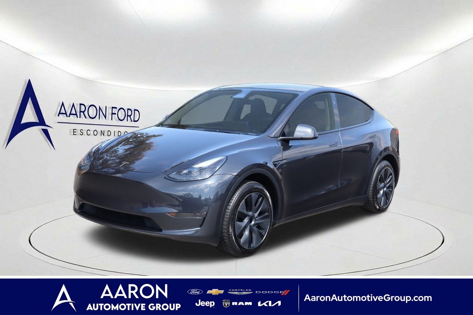 Used 2024 Tesla Model Y Long Range RWD image 1