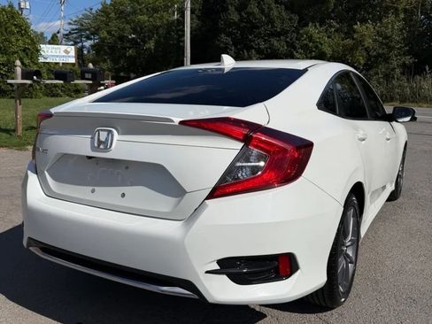Used 2019 Honda Civic EX image 9