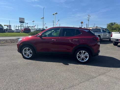 Used 2023 Buick Encore GX Preferred w/ Cold Weather Comfort Package FWD image 7