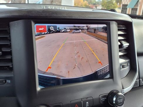 Used 2024 RAM 2500 Big Horn image 10