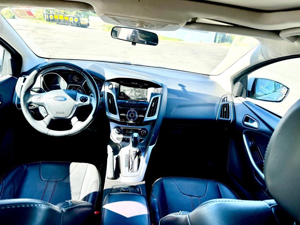 Used 2014 Ford Focus Titanium FWD image 13