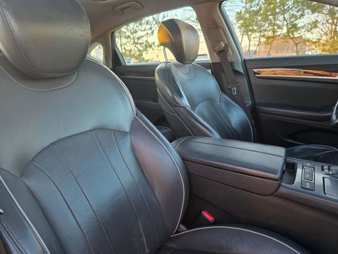 Used 2015 Hyundai Genesis 3.8 w/ Option Group 03 image 15