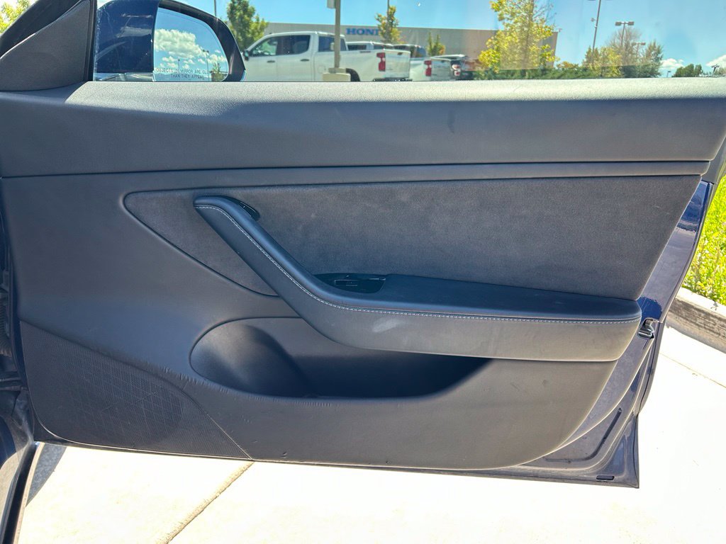 Used 2019 Tesla Model 3 Mid Range RWD image 26