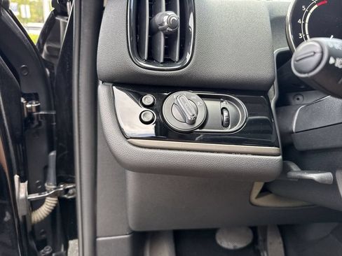Used 2022 MINI Cooper Countryman S w/ Premium Package FWD image 55