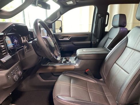 Used 2024 Chevrolet Silverado 2500 High Country w/ Z71 Off-Road Package AWD/4WD image 4