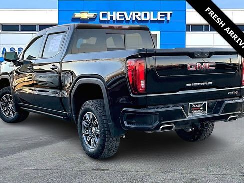 Used 2024 GMC Sierra 1500 AT4 w/ Technology Package image 4