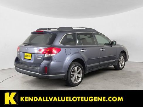 Used 2014 Subaru Outback 2.5i Limited AWD/4WD image 5