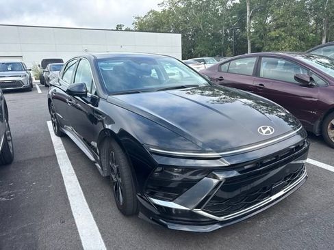 Used 2025 Hyundai Sonata SEL FWD image 1
