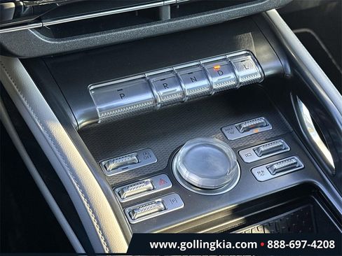 Used 2024 Lincoln Nautilus Premier image 24