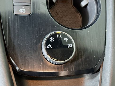 Used 2023 Nissan Rogue SL w/ SL Premium Package image 26