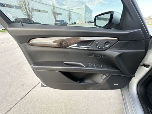 Used 2020 Cadillac CT6 Premium Luxury w/ LPO, Exterior Accent Package AWD/4WD image 23