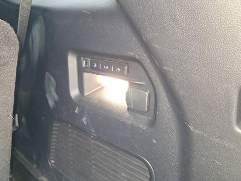 Used 2022 Ford Explorer Platinum w/ Equipment Group 601A image 8