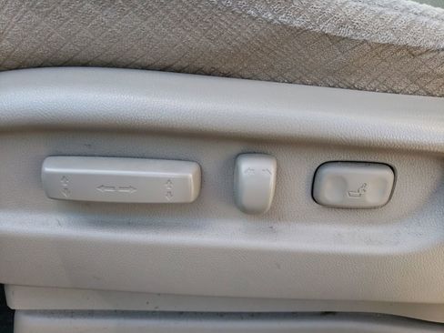 Used 2017 Honda Odyssey SE image 15