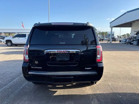 Used 2018 GMC Yukon Denali w/ Open Road Package RWD image 5