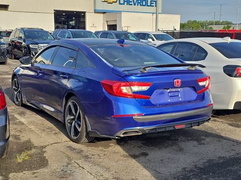 Used 2018 Honda Accord Sport image 4