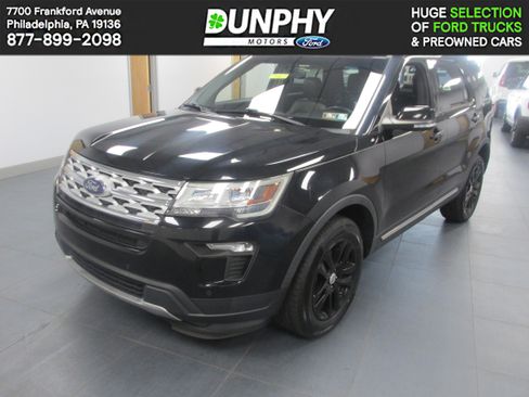 Used 2018 Ford Explorer XLT w/ Equipment Group 202A AWD/4WD image 1