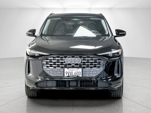 Used 2025 Audi Q5 Premium Plus w/ Premium Plus image 8