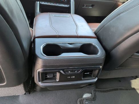 Used 2024 GMC Sierra 2500 Denali Ultimate AWD/4WD image 44