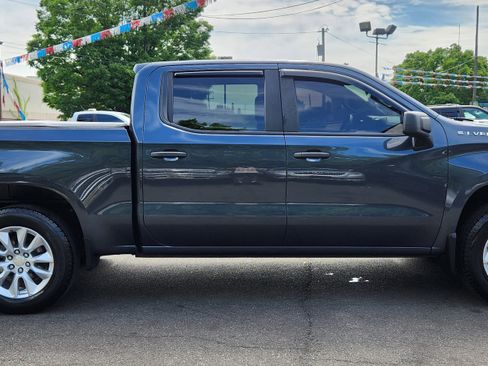 Used 2022 Chevrolet Silverado 1500 Custom AWD/4WD image 7