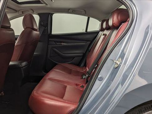 Used 2023 MAZDA MAZDA3 s image 17