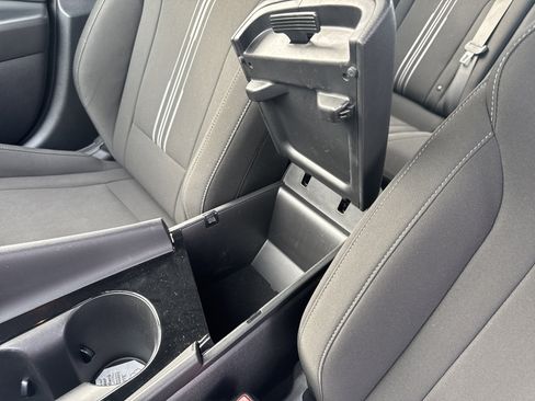 Used 2024 Hyundai Elantra SEL w/ Convenience Package image 24