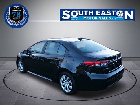 Used 2023 Toyota Corolla LE image 5