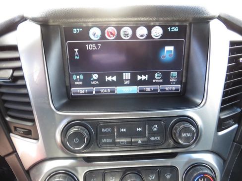 Used 2016 Chevrolet Suburban LT image 19