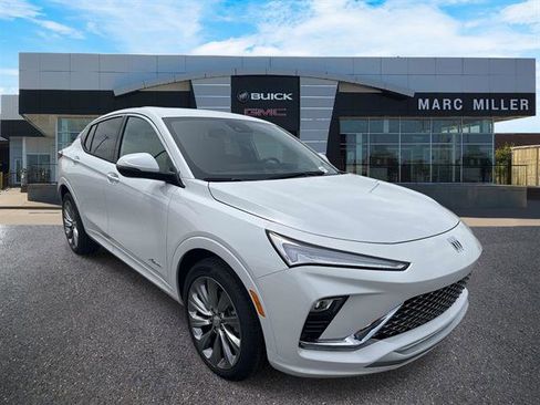 New 2026 Buick Envista Avenir FWD image 1
