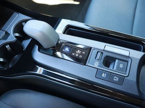 Used 2025 Toyota Prius LE image 15