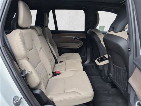 Used 2026 Volvo XC90 B6 Plus w/ Protection Package Premier AWD/4WD image 20