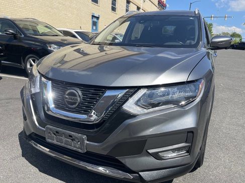 Used 2020 Nissan Rogue SV w/ Sun & Sound Touring Package AWD/4WD image 2