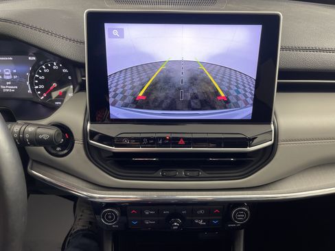 Used 2022 Jeep Compass Limited image 21