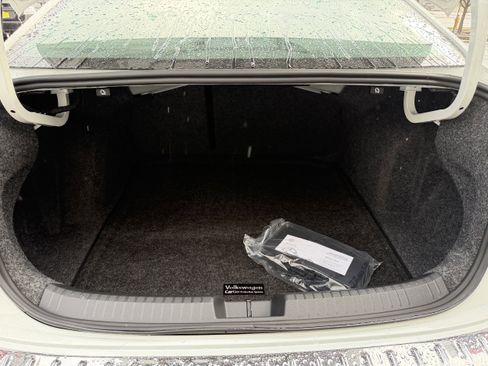 New 2026 Volkswagen Jetta SE image 28