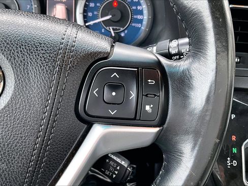 Used 2015 Toyota Sienna Limited Premium image 18