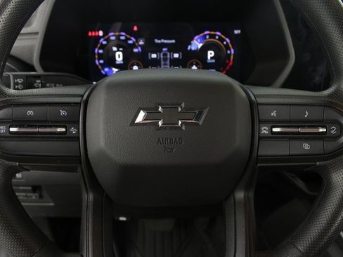 Used 2024 Chevrolet Colorado Trail Boss w/ Technology Package image 13