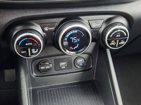 Used 2020 Hyundai Venue SEL w/ Convenience Package image 40