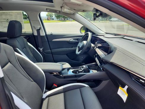 New 2025 Buick Envision Sport Touring image 7