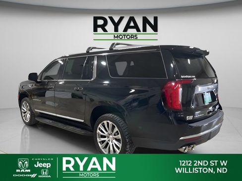 Used 2021 GMC Yukon XL Denali AWD/4WD image 7