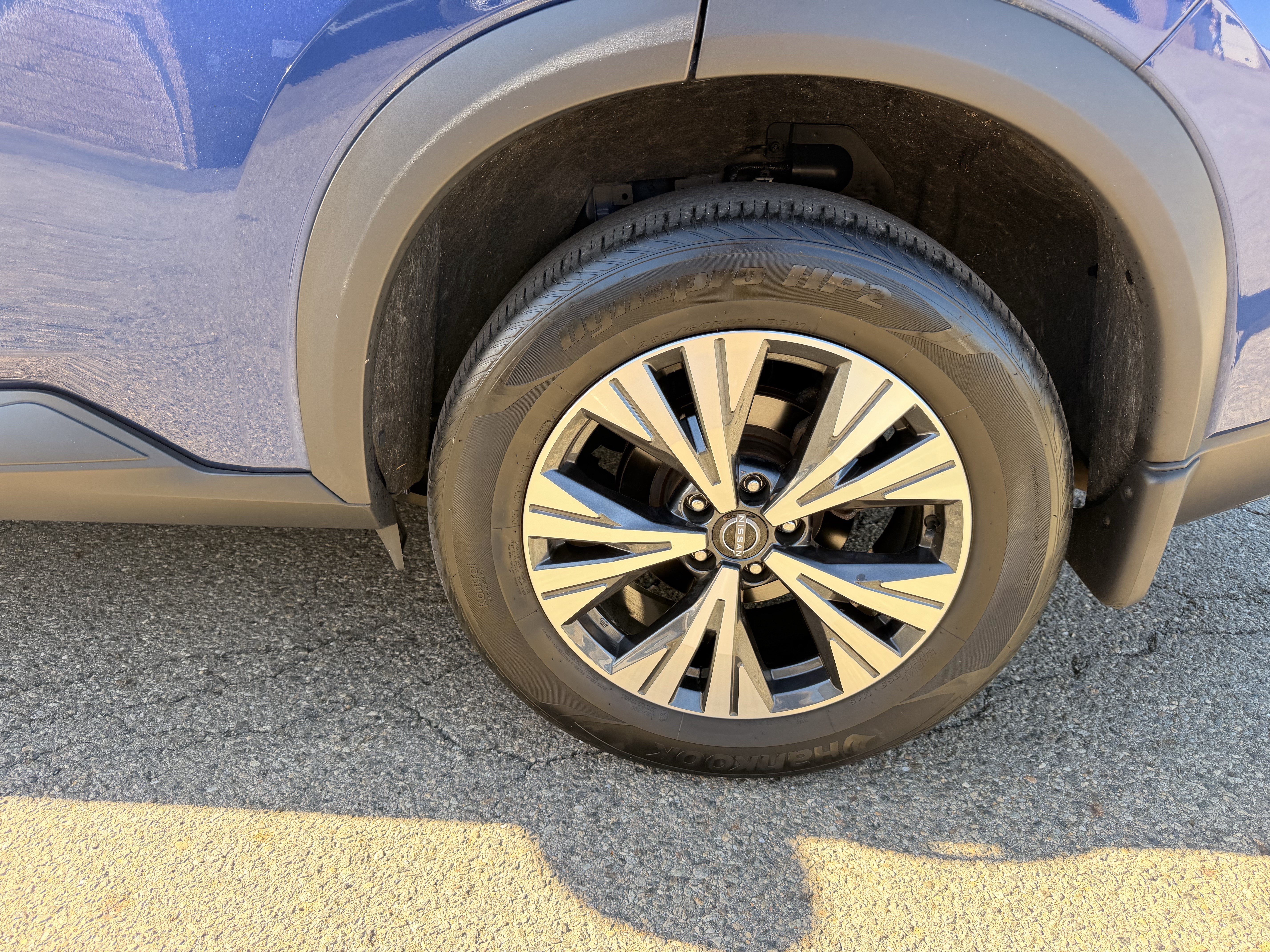 Used 2023 Nissan Rogue SV AWD/4WD image 8