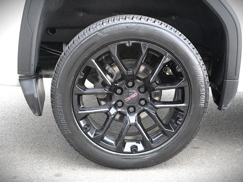 Used 2023 GMC Sierra 1500 Denali w/ Denali Reserve Package image 11