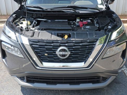Used 2022 Nissan Rogue SV FWD image 7