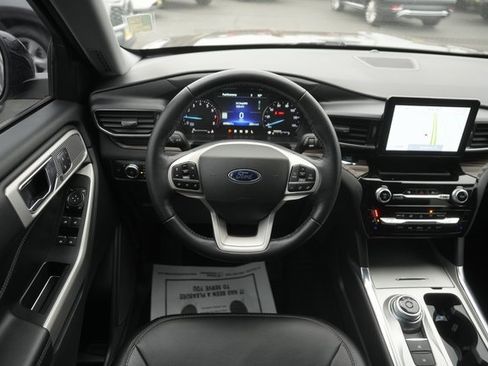 Certified 2022 Ford Explorer Limited w/ Equipment Group 301A image 21